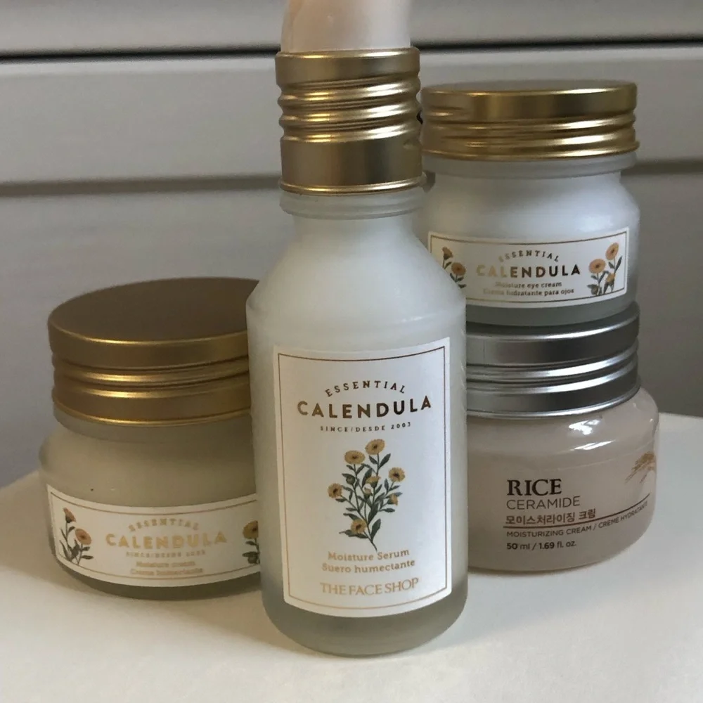 4 Piece Korean Skincare The Face Shop Calendula and Rice Ceramide Skincare Set - Picture 3 of 4